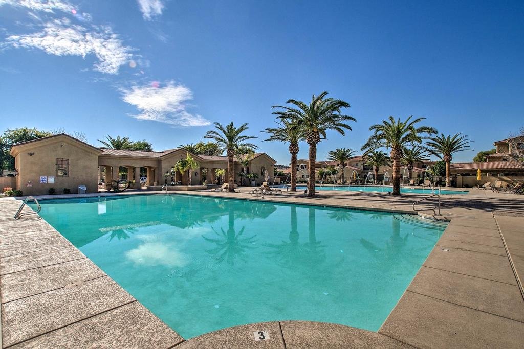 Elegant Palms Townhome with Patio and Resort Amenities Orlando Tourists