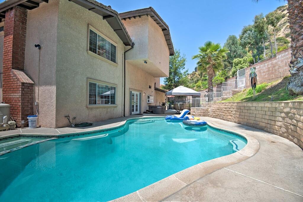 Exceptional LA Area Hideaway with Backyard Oasis Orlando Tourists