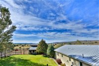 Expansive Ranch w/ Hot Tub Bring your Horse