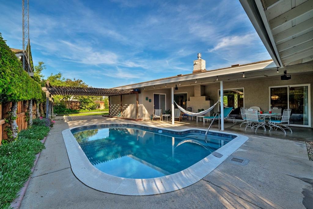 Family-Friendly Ripon Home with Private Pool and Patio Orlando Tourists