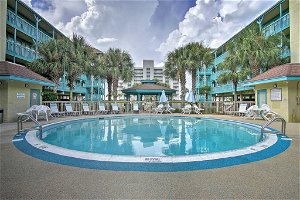 Gulf Shores Condo With On-site Pool & Beach Access!