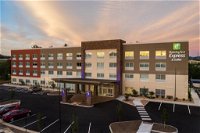 Holiday Inn Express  Suites - Roanoke  Civic Center