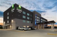 Holiday Inn Express  Suites Kingdom City