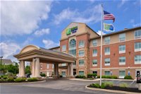 Holiday Inn Express Hotel  Suites Cincinnati - Mason