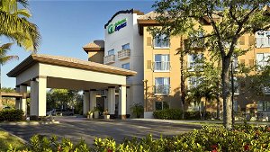 Holiday Inn Express Naples Downtown 5th Avenue