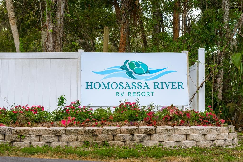 Homosassa River RV Resort Orlando Tourists