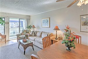 Isle Of Palms Condo With Pool Access Walk To Beach!