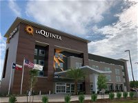 La Quinta Inn  Suites by Wyndham Texas City I 45
