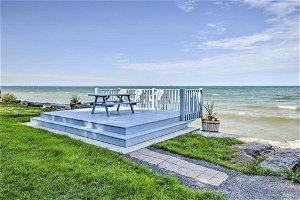 Lake Ontario Waterfront Cottage With Deck&Grill