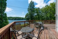 Lazy Lakeside Lagoon - 4 Bed 3 Bath Vacation home in Bumpass