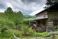 Lone Pine Lodge Cabin