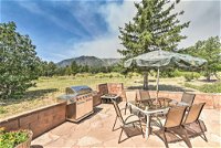 Lovely Flagstaff Home with BBQ Area and Mtn Views