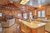 Ludlow Home with New Hot Tub Near Okemo Resort