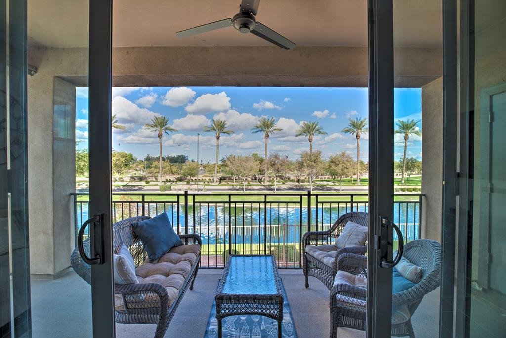 Luxurious Chandler Condo with Hot Tub and Pool Access Orlando Tourists