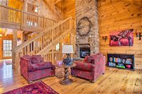 Luxury Cabin with Deck Less Than 5 Miles to Sapphire Valley