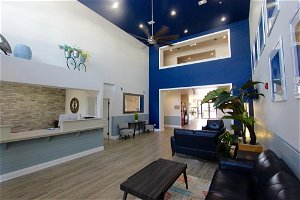Luxury Suites Of Pensacola