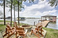 Malakoff Home with Deck Fire Pit on Cedar Creek Lake