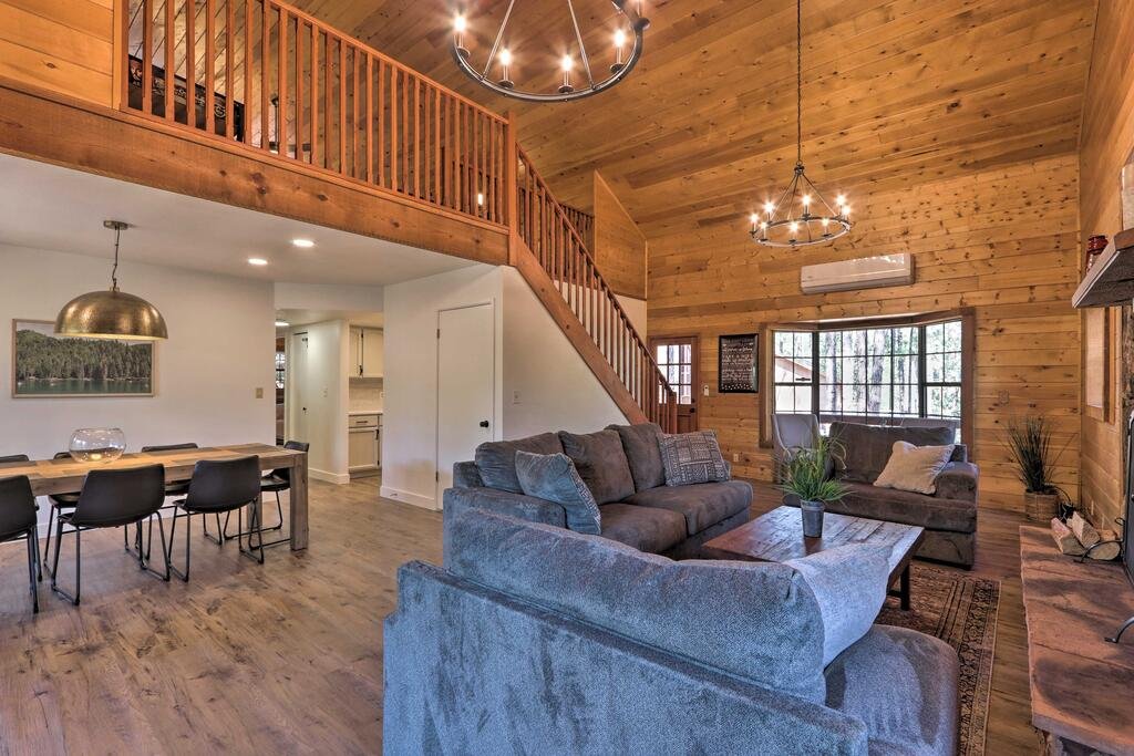 Modern Cabin with Game Room Deck  Fire Pit Orlando Tourists