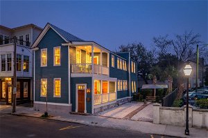 Must See! - Modern Conveniences + Historic Charm
