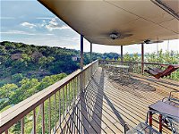 New Listing Lakeside Palace W/ Hill Country Views Home