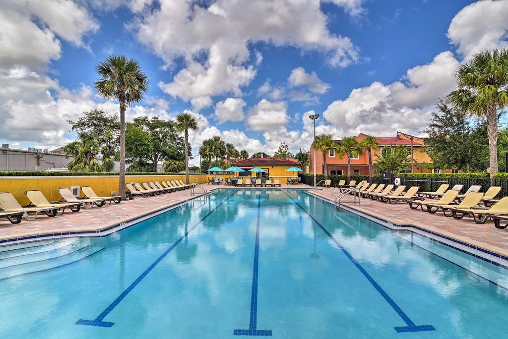 Orlando And Disney Getaway - Pool With Lazy River And Slides - Orlando Tourists 2