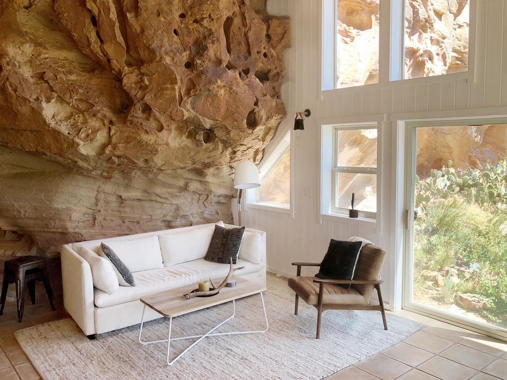 Private Sage Canyon Cliff House near Mesa Verde Orlando Tourists