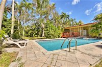 Quaint House in the Heart of Miami Springs with Pool