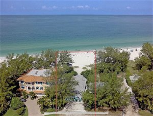 Sailfish Gulf Suites #3, Modern Amenities, Steps To The Beach Cottage
