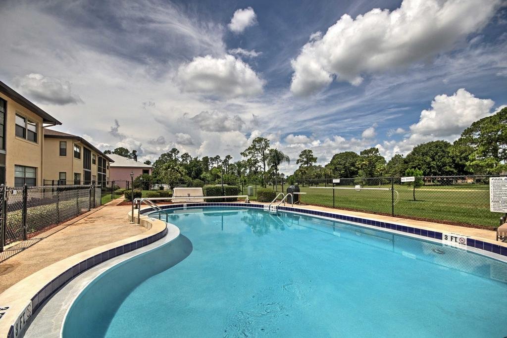 Sebring Golf Course Condo with Pool Access and Patio Orlando Tourists