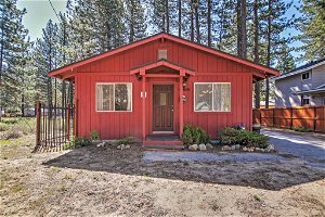 South Lake Tahoe Cabin With Fireplace, Dog Run And Central Air Conditioning!
