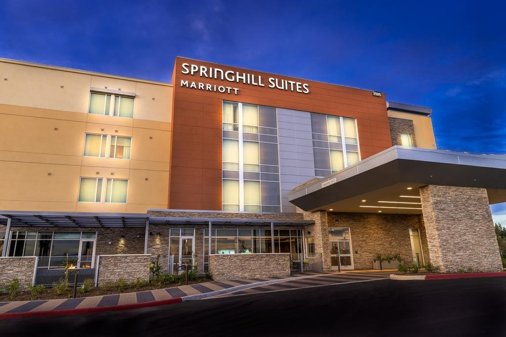 SpringHill Suites by Marriott Newark Fremont Orlando Tourists