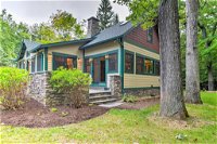 Sugar Berry-Remodeled Laughlintown Craftsman Home