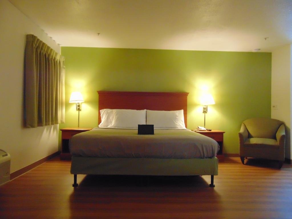 Travel Inn  Suites Orlando Tourists