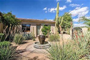 Updated Casita, 7 Miles To Downtown Scottsdale!