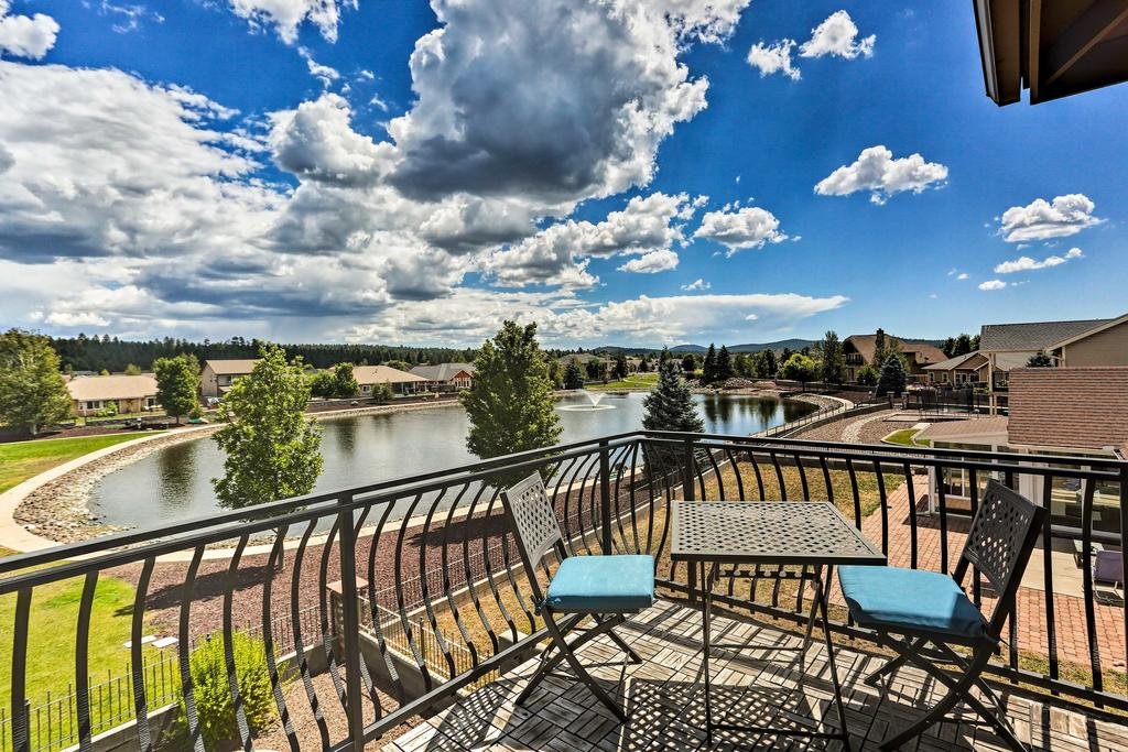 Updated Flagstaff Area Home with Hot Tub  Views Orlando Tourists