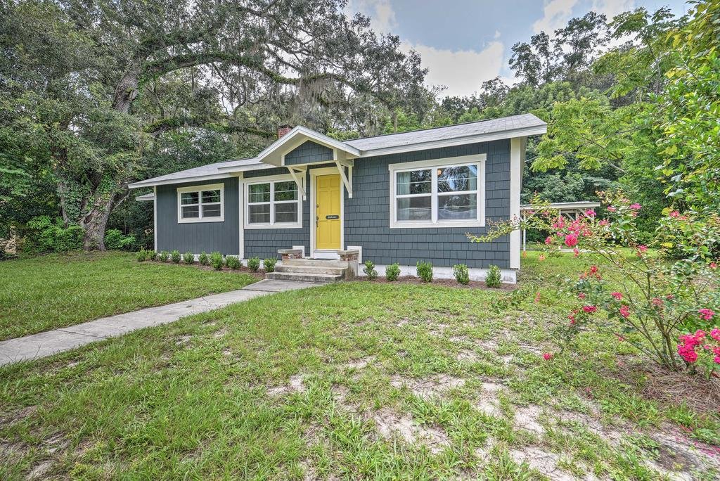 Updated High Springs Cottage 22 Mi to UF Orlando Tourists