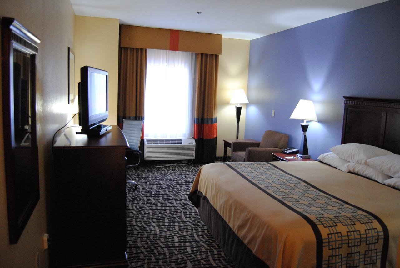 Days Inn & Suites By Wyndham Prattville-Montgomery - Accommodation Dallas