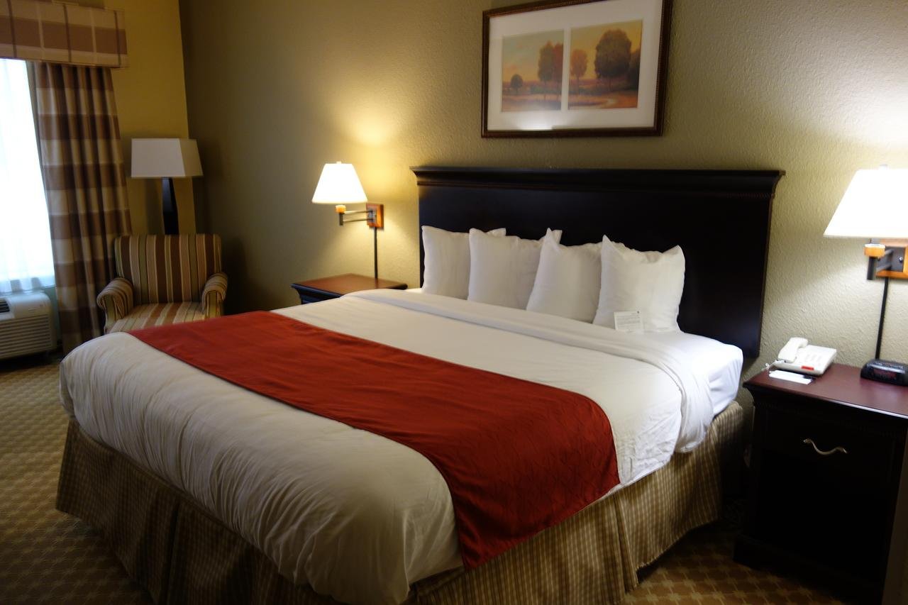 Country Inn & Suites By Radisson, Tuscaloosa, AL - Accommodation Dallas