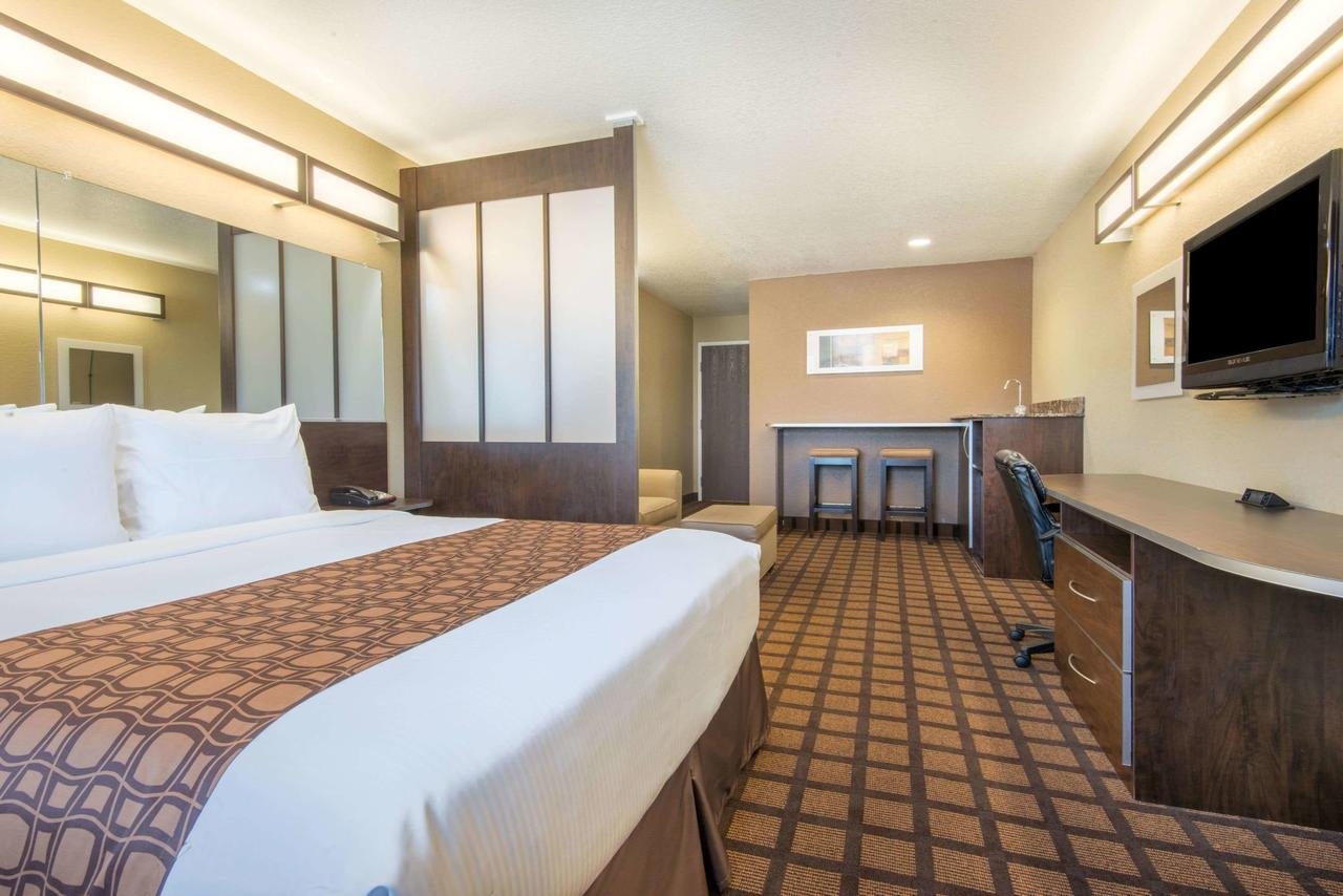 Microtel Inn And Suites Montgomery - Accommodation Texas 15