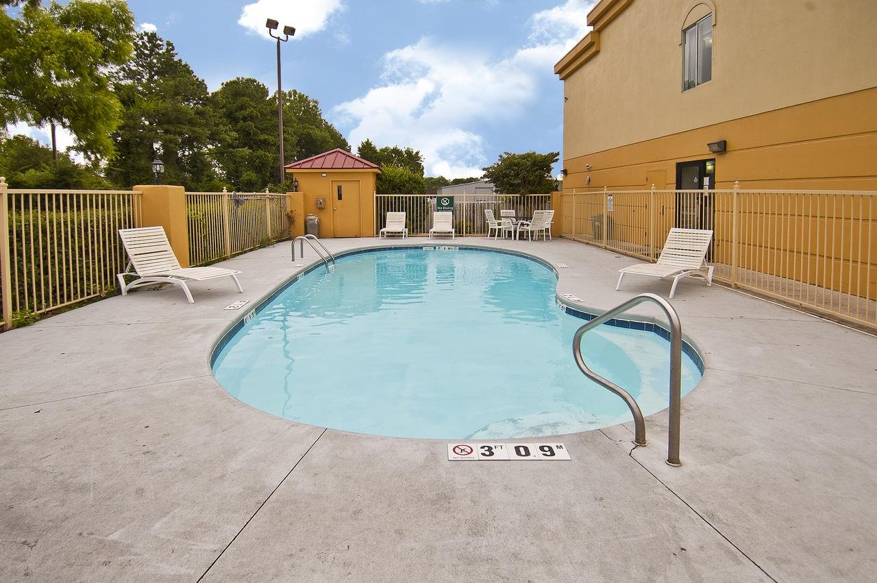 La Quinta Inn By Wyndham Decatur - Accommodation Texas 25