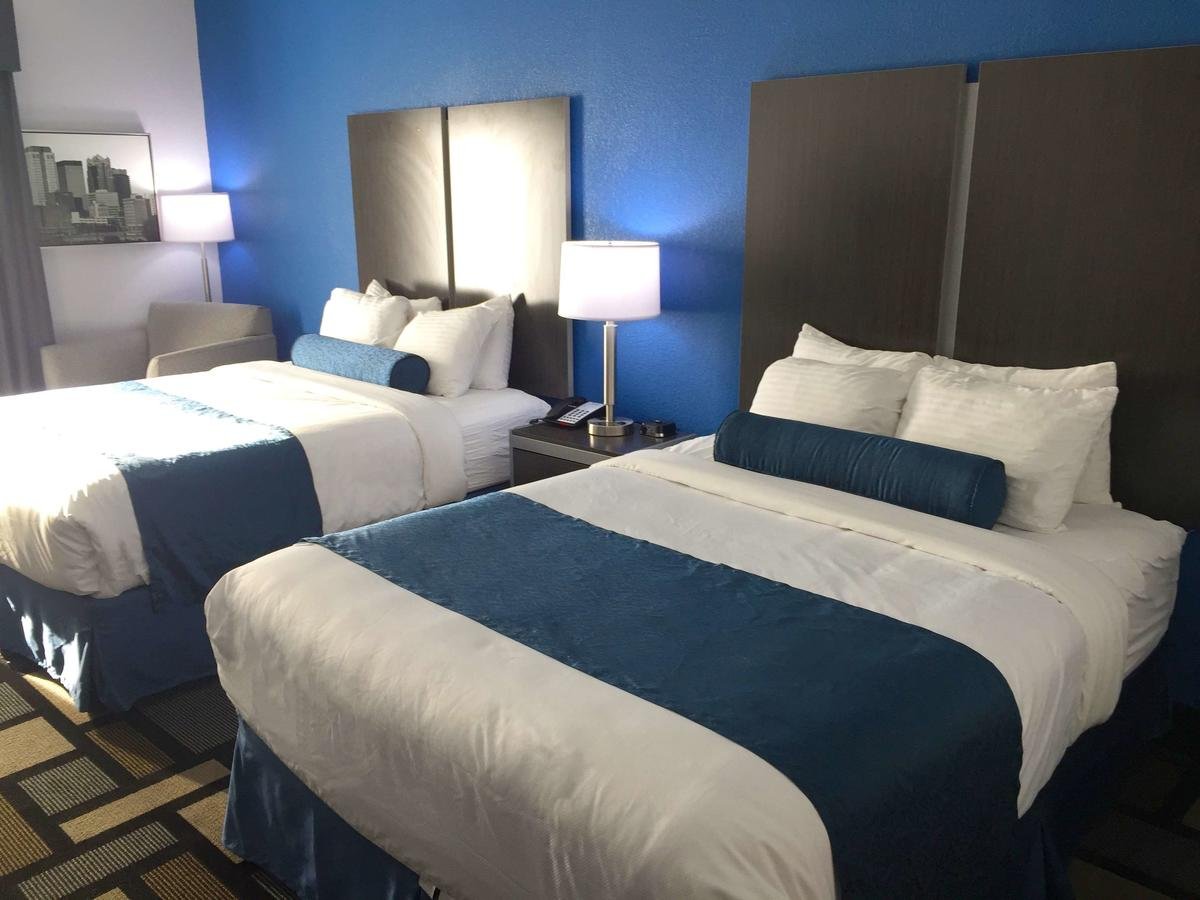 Best Western Plus Birmingham Inn & Suites - Accommodation Florida