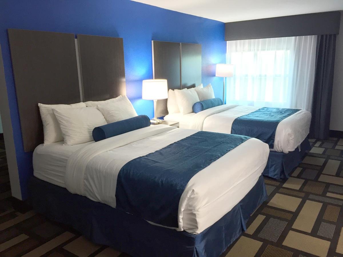 Best Western Plus Birmingham Inn & Suites - Accommodation Florida