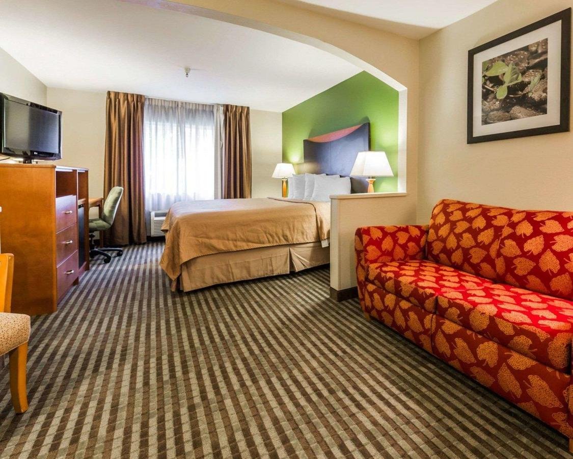 Quality Inn & Suites Birmingham - Highway 280 - Accommodation Texas 15