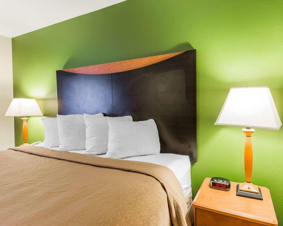 Quality Inn & Suites Birmingham - Highway 280 - Accommodation Dallas