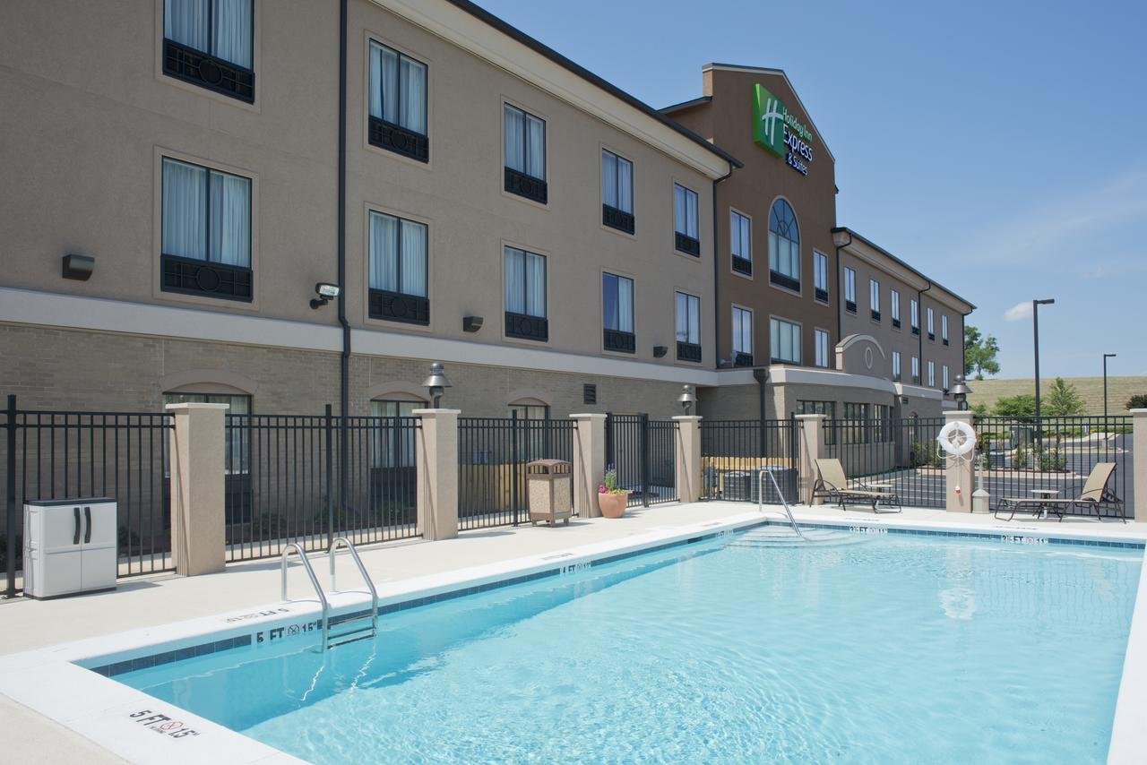 Holiday Inn Express Hotel & Suites Prattville South - Accommodation Florida