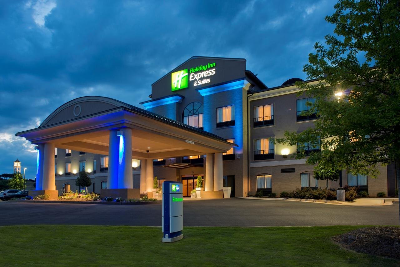 Holiday Inn Express Hotel & Suites Prattville South - Accommodation Dallas
