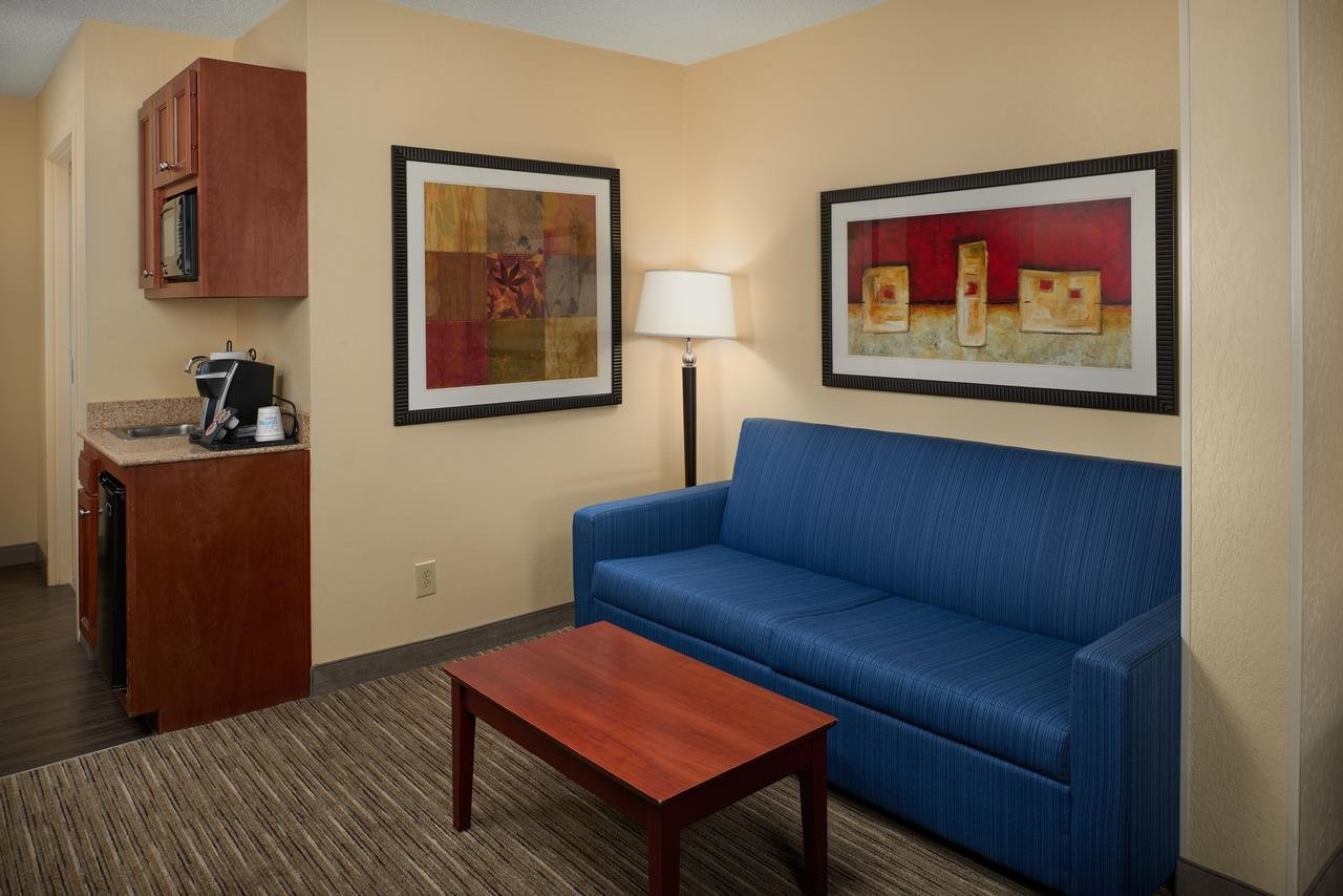 Holiday Inn Express Hotel & Suites Anniston/Oxford - thumb 8