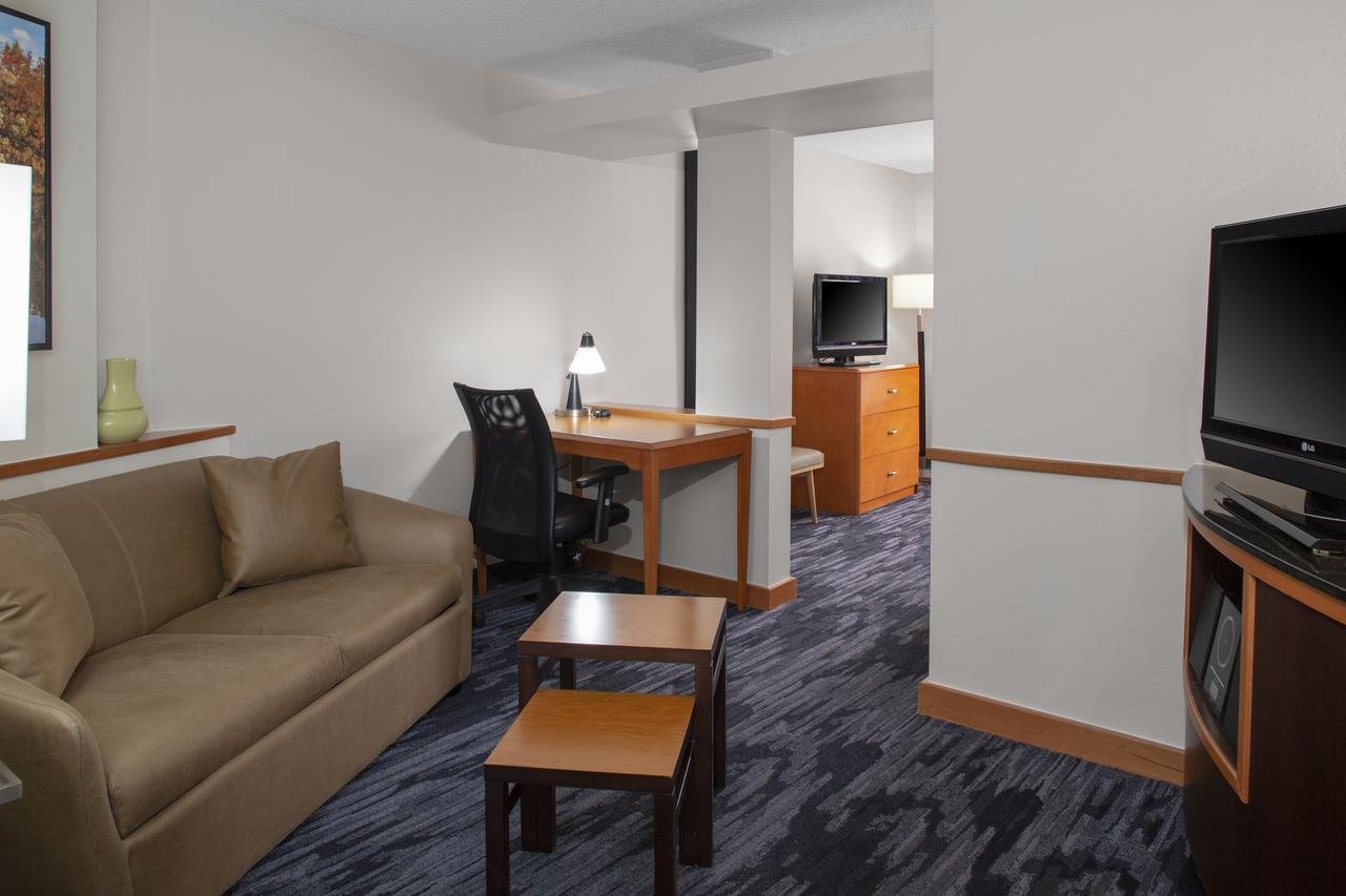 Fairfield Inn And Suites By Marriott Gadsden - Accommodation Florida