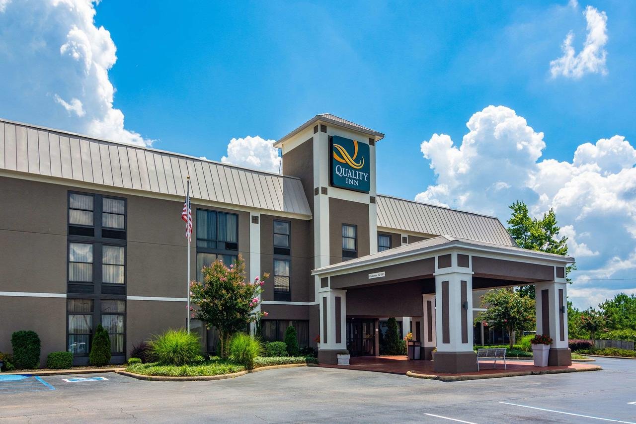 Quality Inn Valley - West Point - Accommodation Dallas