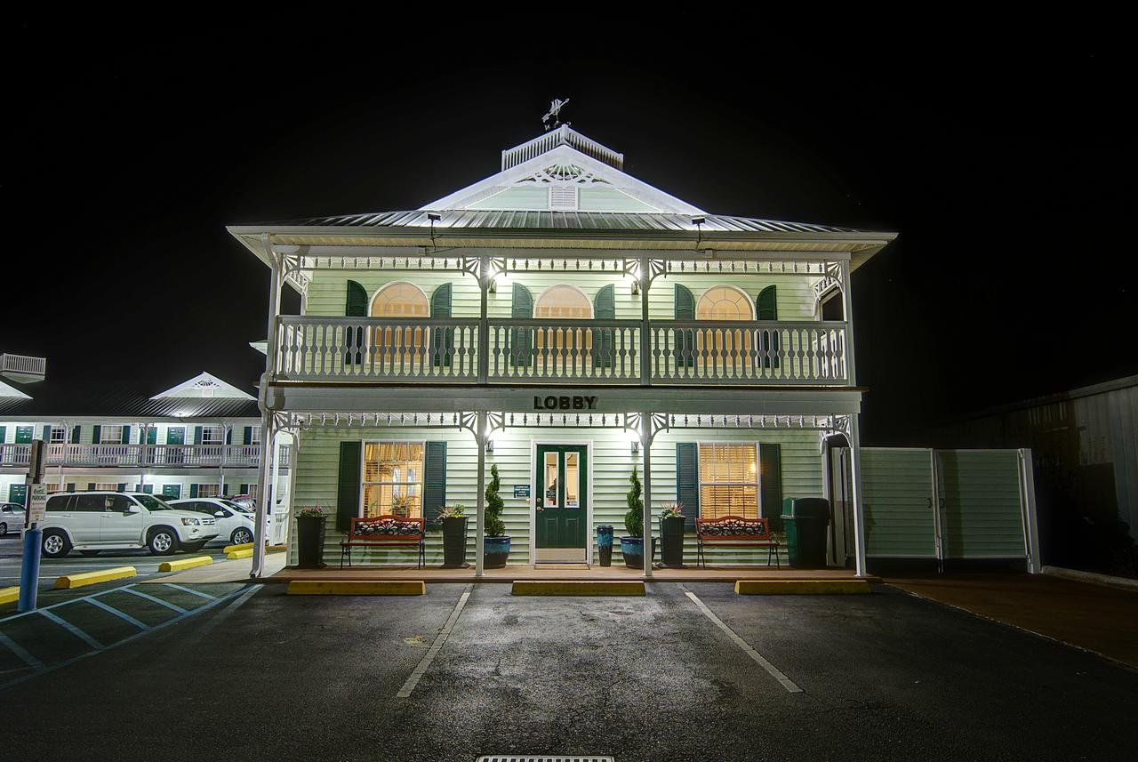Key West Inn - Fairhope - Accommodation Dallas